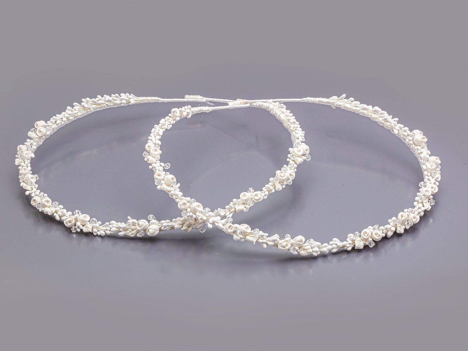 Στέφανα Γάμου Πορσελάνινα με Λευκά Άνθη και Swarovski